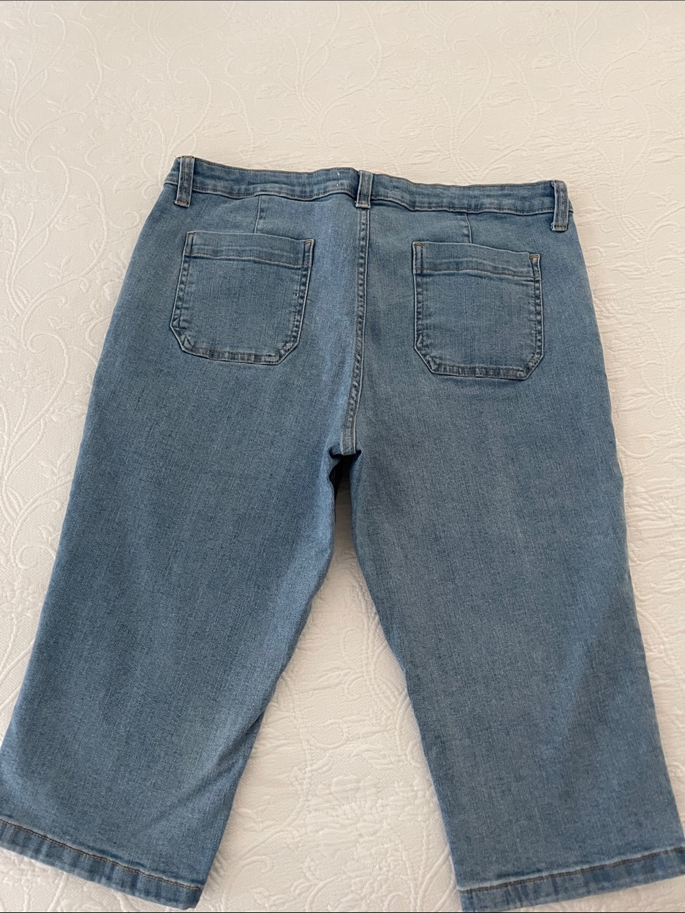 Mango Slim Capris - Picture 7 of 13